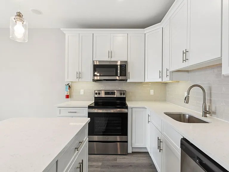 2531 N Front St #2 — Photo 1