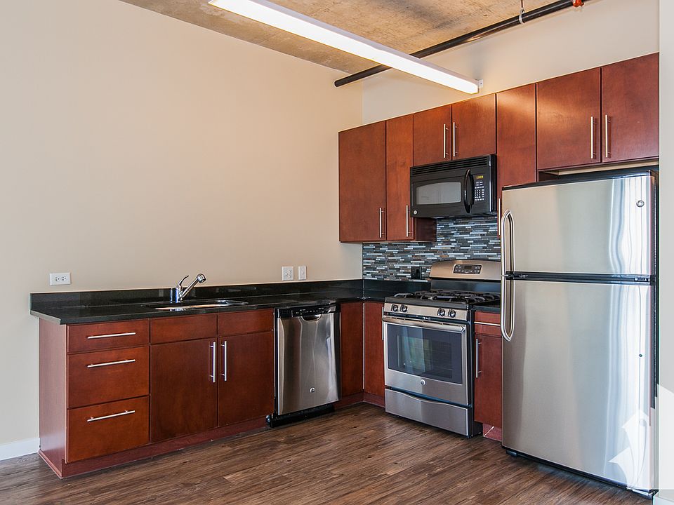 1st image of 1410 N State Pkwy APT 15B