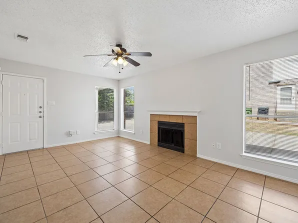 (undisclosed Address), Arlington, TX 76012