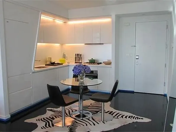 123 Washington St APT 45D, New York, NY 10006