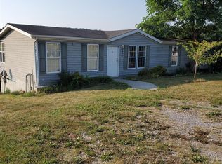 1675 Blue Spruce Dr, Christiansburg, VA 24073