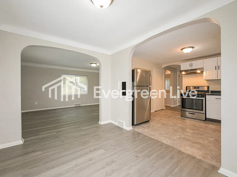 3788 Meadowbrook Rd — Photo 5