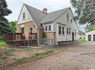 420 Velde St, Creve Coeur, IL