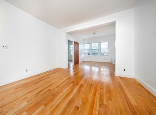 23-30 35th St #2A, Astoria, NY 11105