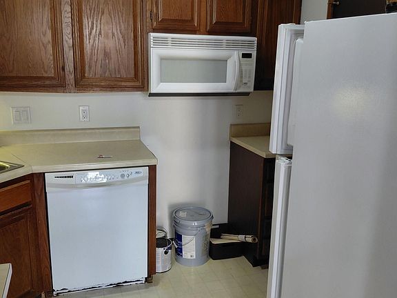 5th image of 3903 Bradley Rd