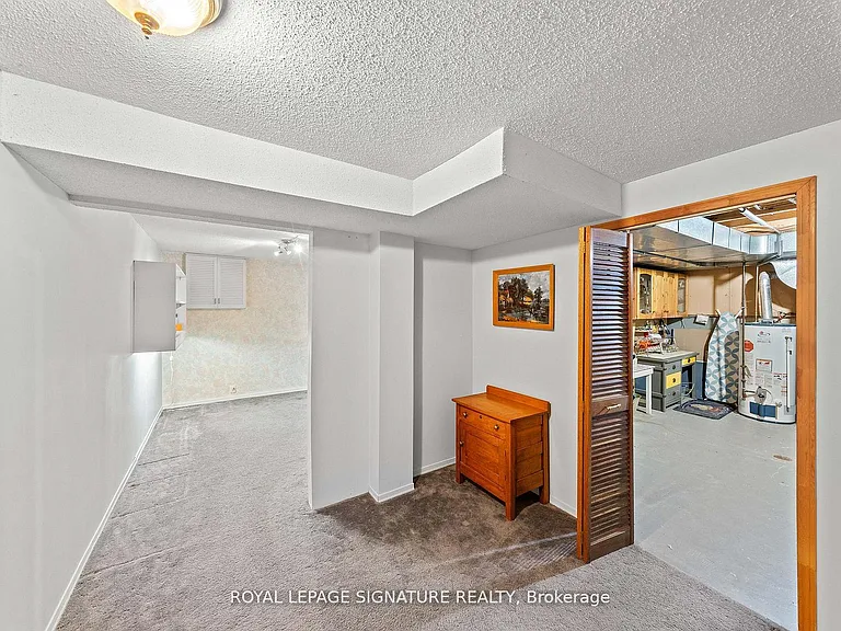 22 Madsen Cres — Photo 39
