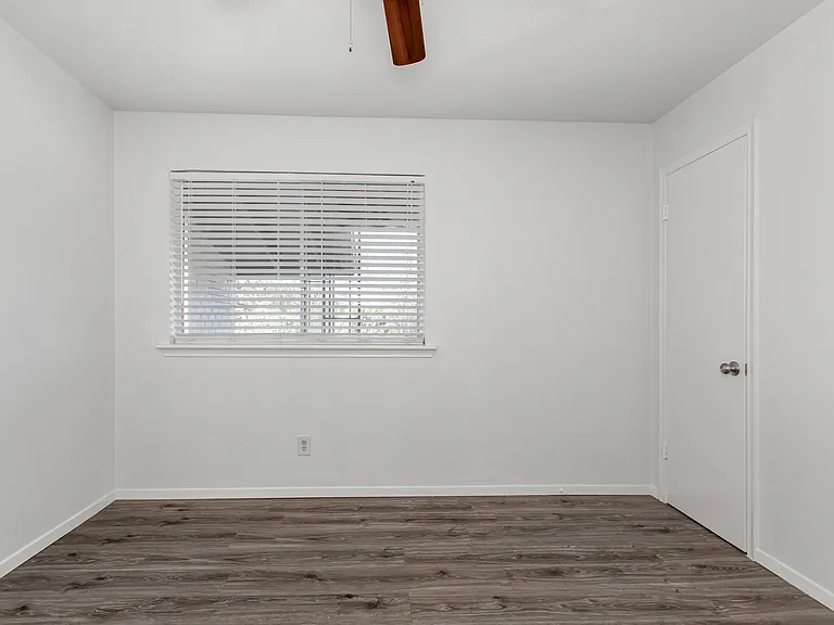 5722 Gaston Ave #D — Photo 21