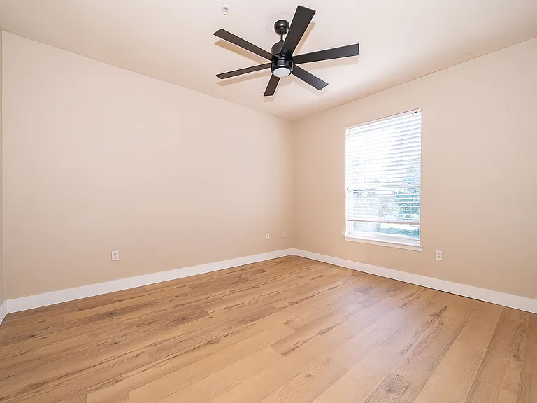 5513 Pga Blvd — Photo 24