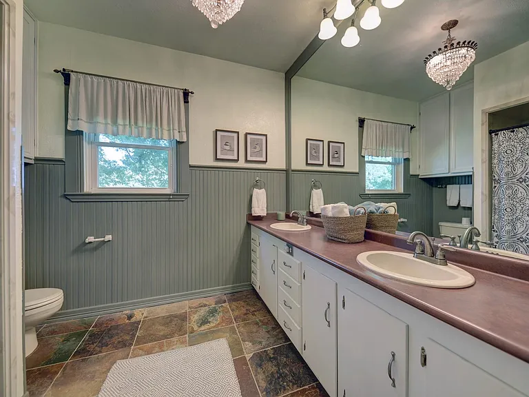 3348 W Ueckert Rd — Photo 23