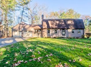 105 Strong Rd, Southampton, MA 01073