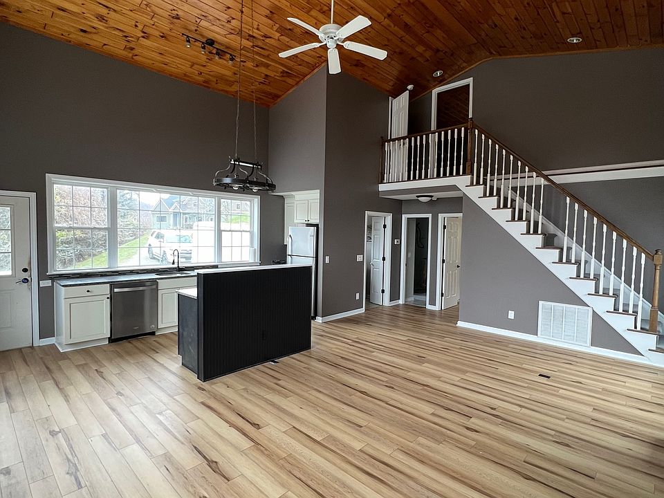 1st image of 308 Glowing Hearth Ln