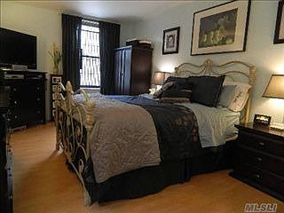3rd image of 4131 51st St APT 2C