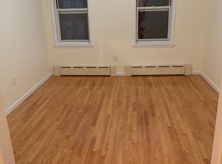 22-37 35th St #2, Astoria, NY 11105