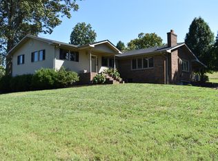 165 Crisp Ln, Stewart, TN 37175