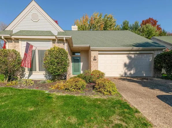 9137 S Front 9 Dr, Bloomington, IN 47401