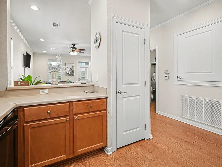 5323 Menard Ave — Photo 17