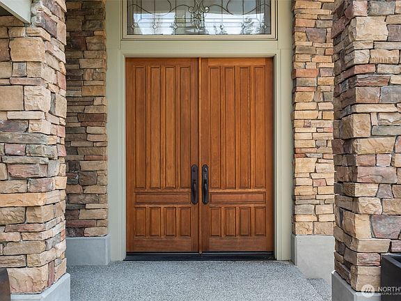 3rd image of 8551 NE Juanita Drive