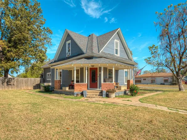 320 E Madison St, Crescent, OK 73028