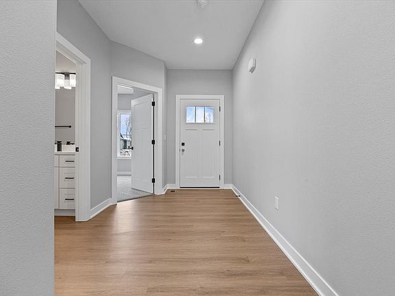 4th image of 1530 Timber Ridge Dr