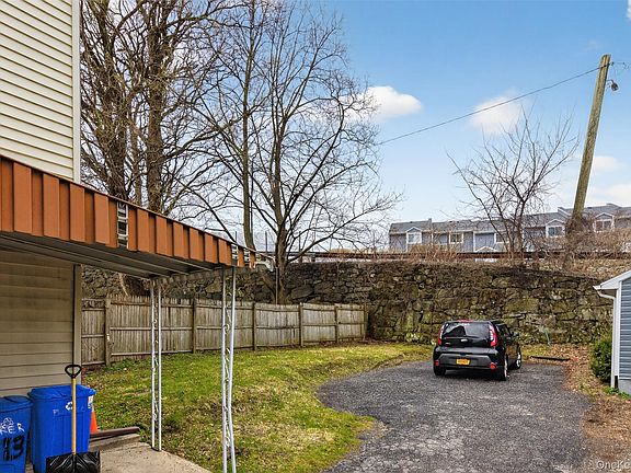 3rd image of 113 Old Bay Street