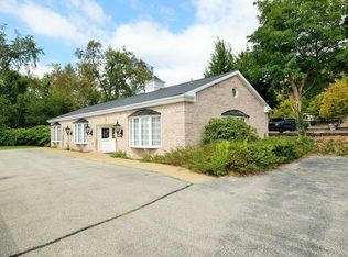 938 Beaver Grade Rd, Coraopolis, PA 15108