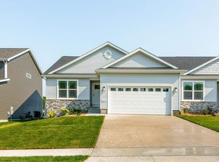 3375 Lincolnshire Rd, Waterloo, IA 50701