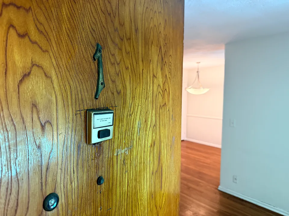 1138 S La Cienega Blvd #1