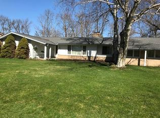 5411 Whirlaway Ln, Racine, WI 53402