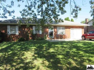 301 Helen St, South Pt, OH 45680