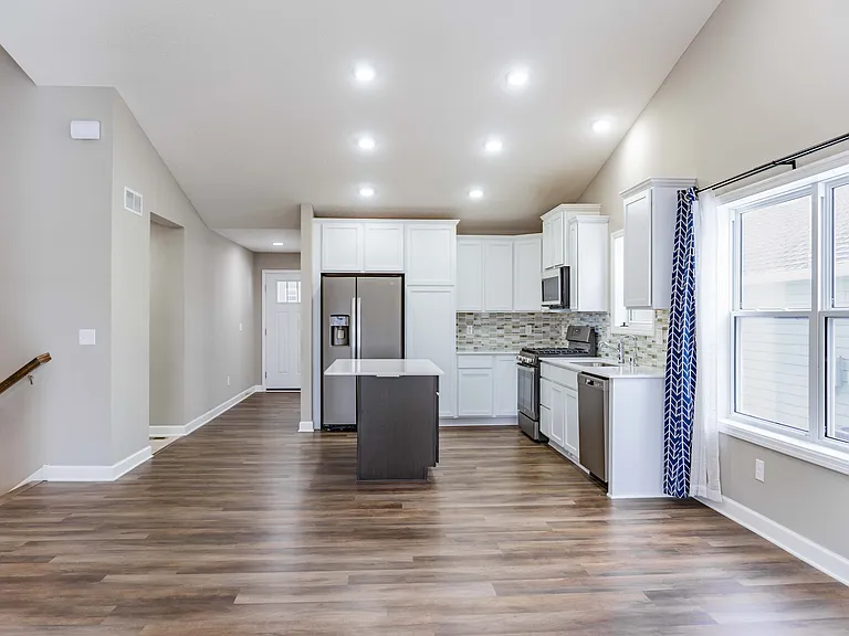 1430 Nutmeg Cir — Photo 14