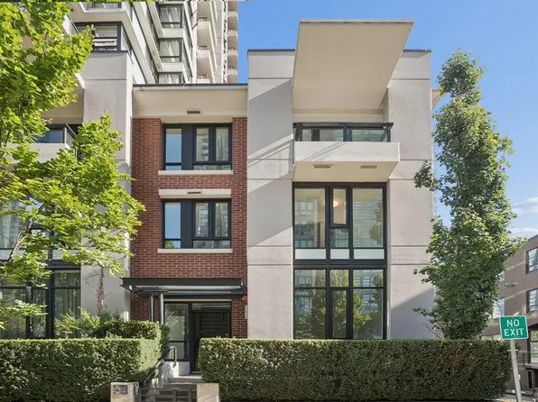 Homer St #Townhouse 938, Vancouver, BC V6B 1T7