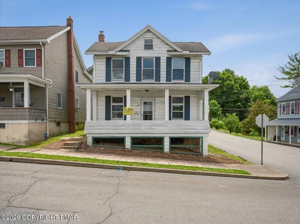 200 3rd St, Weatherly, PA 18255