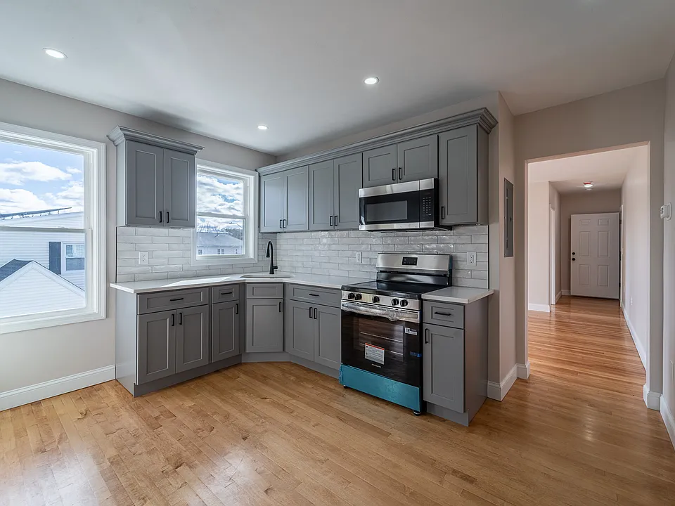 179 Massasoit Rd #1