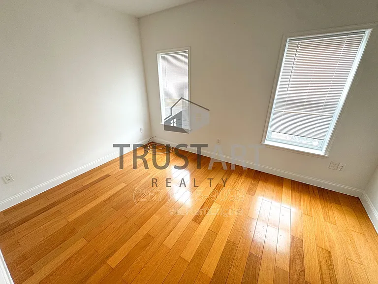2329 S 15th St #2 — Photo 5