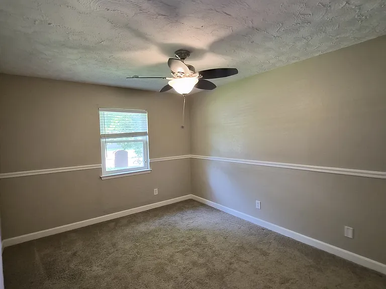 1817 Shreveport Trl — Photo 12