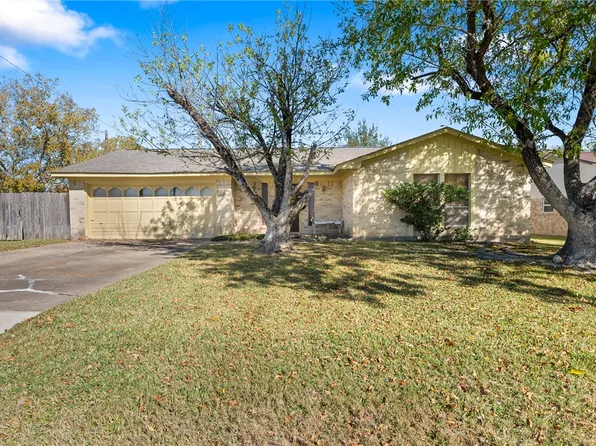2901 Oakside Dr, Bryan, TX 77802
