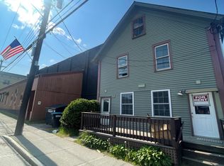 (Undisclosed Address), Morrisville, VT 05661