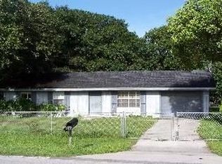 2107 Clemons Rd, Plant City, FL 33566