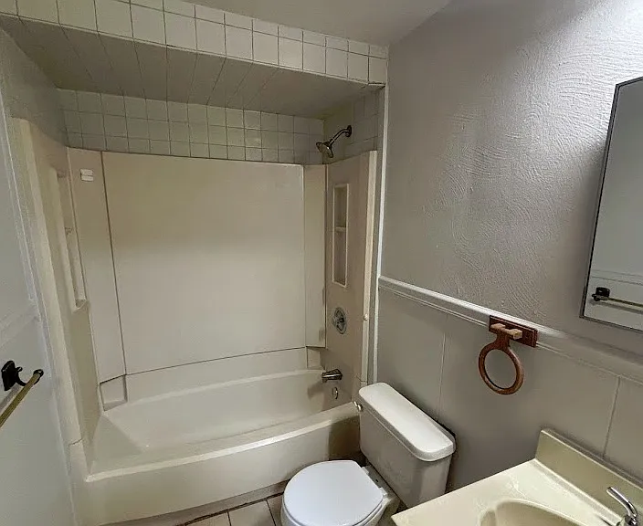 29 Coulter St #1B — Photo 10