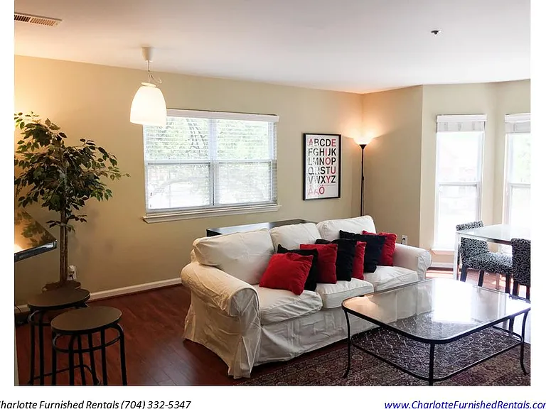 4th Ward Corporate / Fully Furnished Condo for Lease - Livin