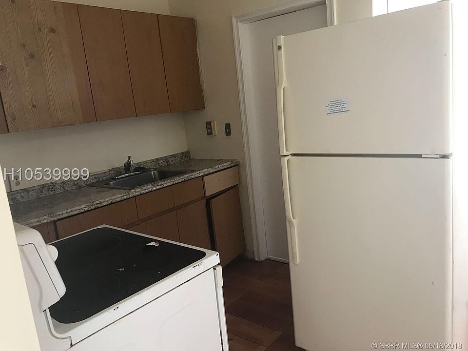 2nd image of 1113 19th Ave N APT 5