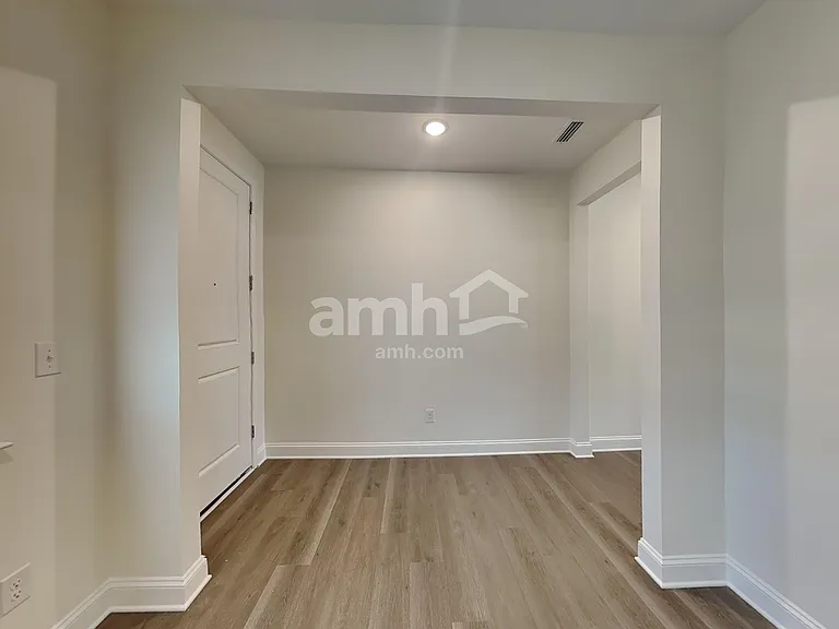 3460 Lincoln Heights Ln — Photo 5