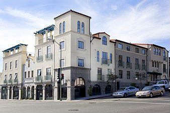 Exterior :: 4395 Piedmont Aven