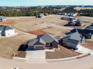 6026 Cloud Peak Dr, Rapid City, SD 57702