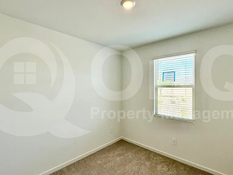 4422 W Hunter Trl — Photo 10