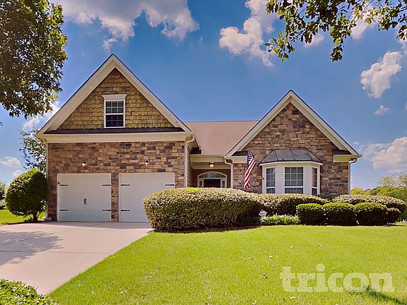 5th image of 2104 Bradbury Ct