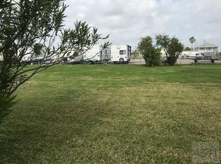 982 S Jacks Rd #8, Pt Bolivar, TX 77650