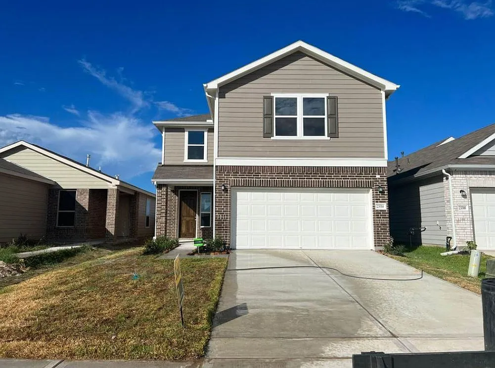 3 bed, $3,900 — Photo 1