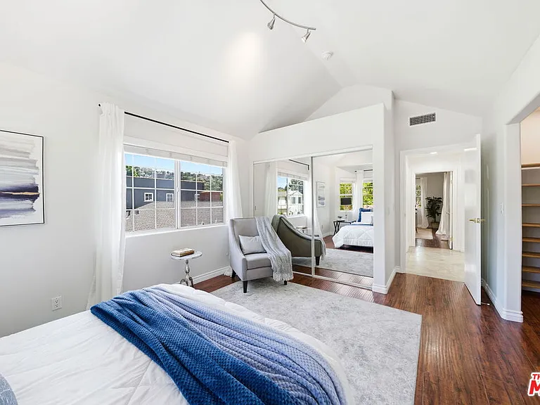 4115 Laurelgrove Ave — Photo 33