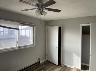 Burt Homes: 325 Clymer Road - 2, Hiawatha, IA 52233